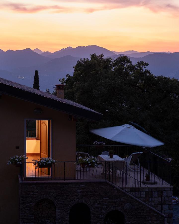 La Casetta, Appartamento Con Vista Lago E Montagne 산 제노 디 몬타냐 외부 사진